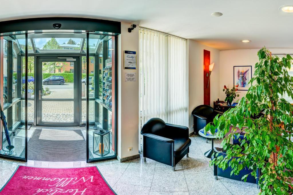 Hotel Graf Lehndorff Zur Messe Мюнхен Екстериор снимка