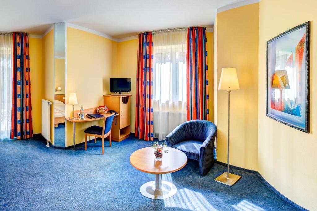 Hotel Graf Lehndorff Zur Messe Мюнхен Екстериор снимка