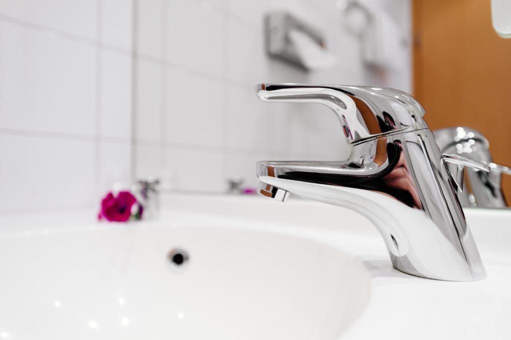 Hotel Graf Lehndorff Zur Messe Мюнхен Екстериор снимка